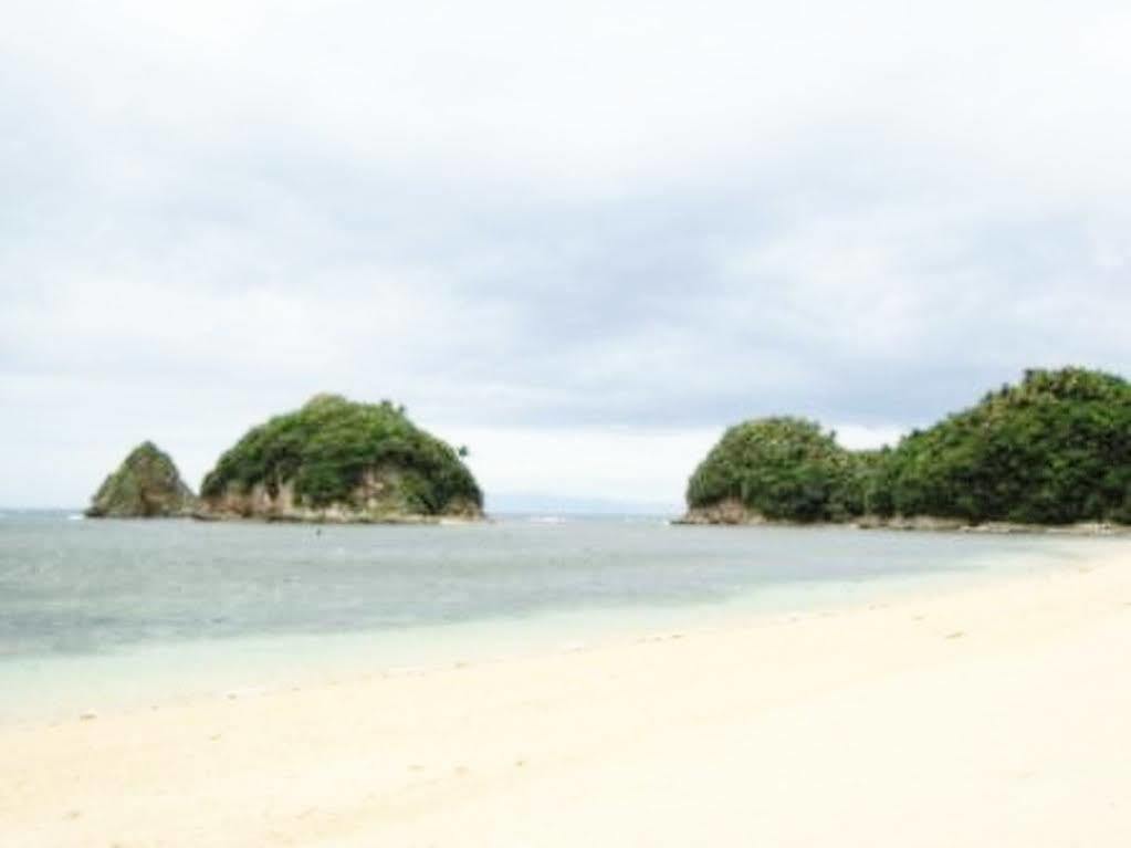 埃德希企业酒店 Virac 外观 照片